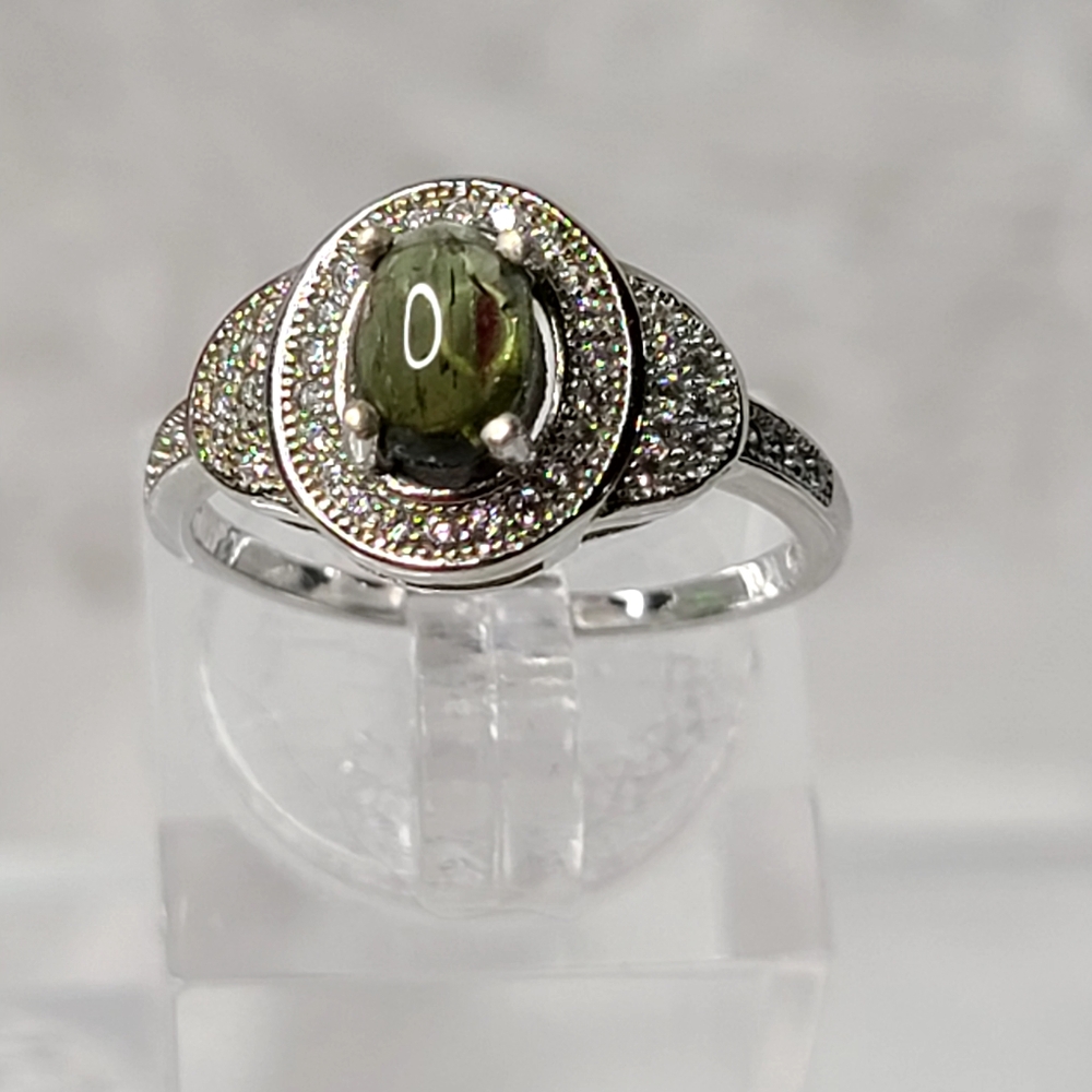 Tourmaline Oval cut Green Cabachon Ring